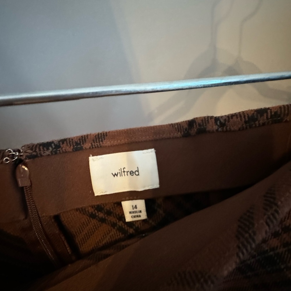 Wilfred (aritzia) plaid mini skirt